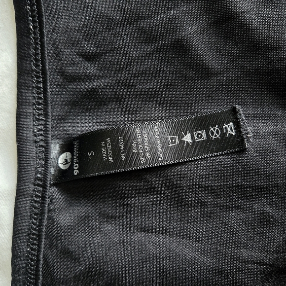 Woman's Basic Long SleeveTop Size S Used Black - Picture 5 of 6